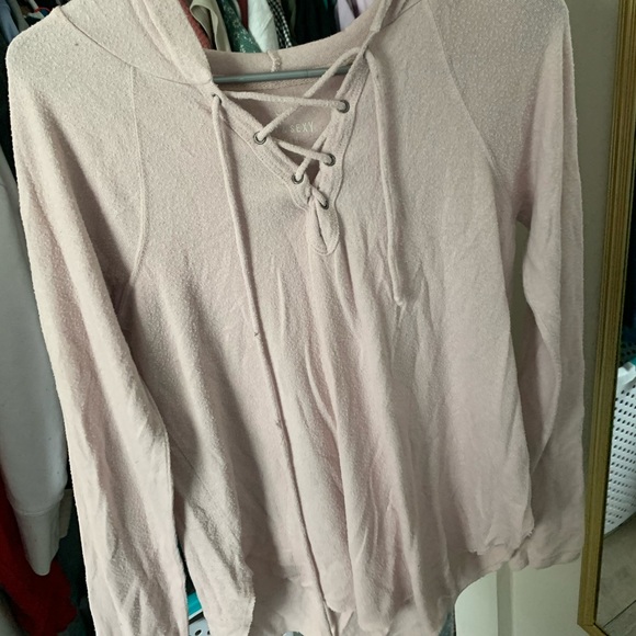 American Eagle soft and sexy sweater - Picture 2 of 2